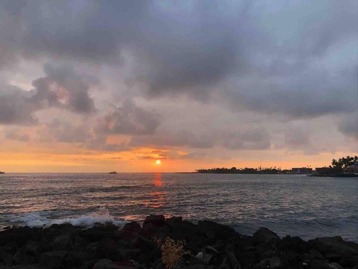 Family Friendly Kailua Bay View Ac Free Parking Walk To Kailua Village Bagian luar foto